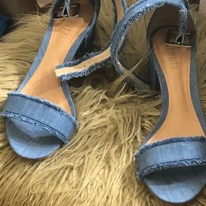 Schutz low heel sandal size 10